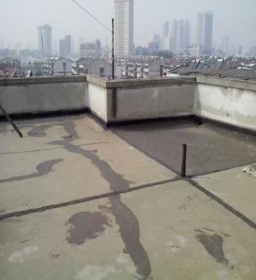 太平漏水维修 楼顶漏水是什么原因，楼顶漏水维修方法是什么?